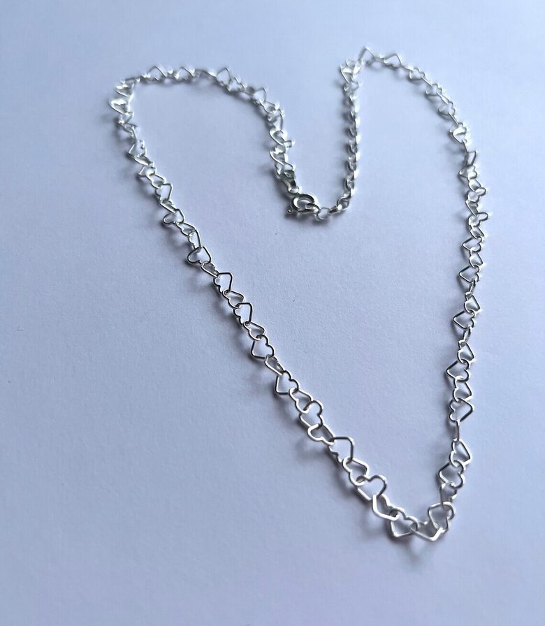 Silver Heart Chain Corazones 